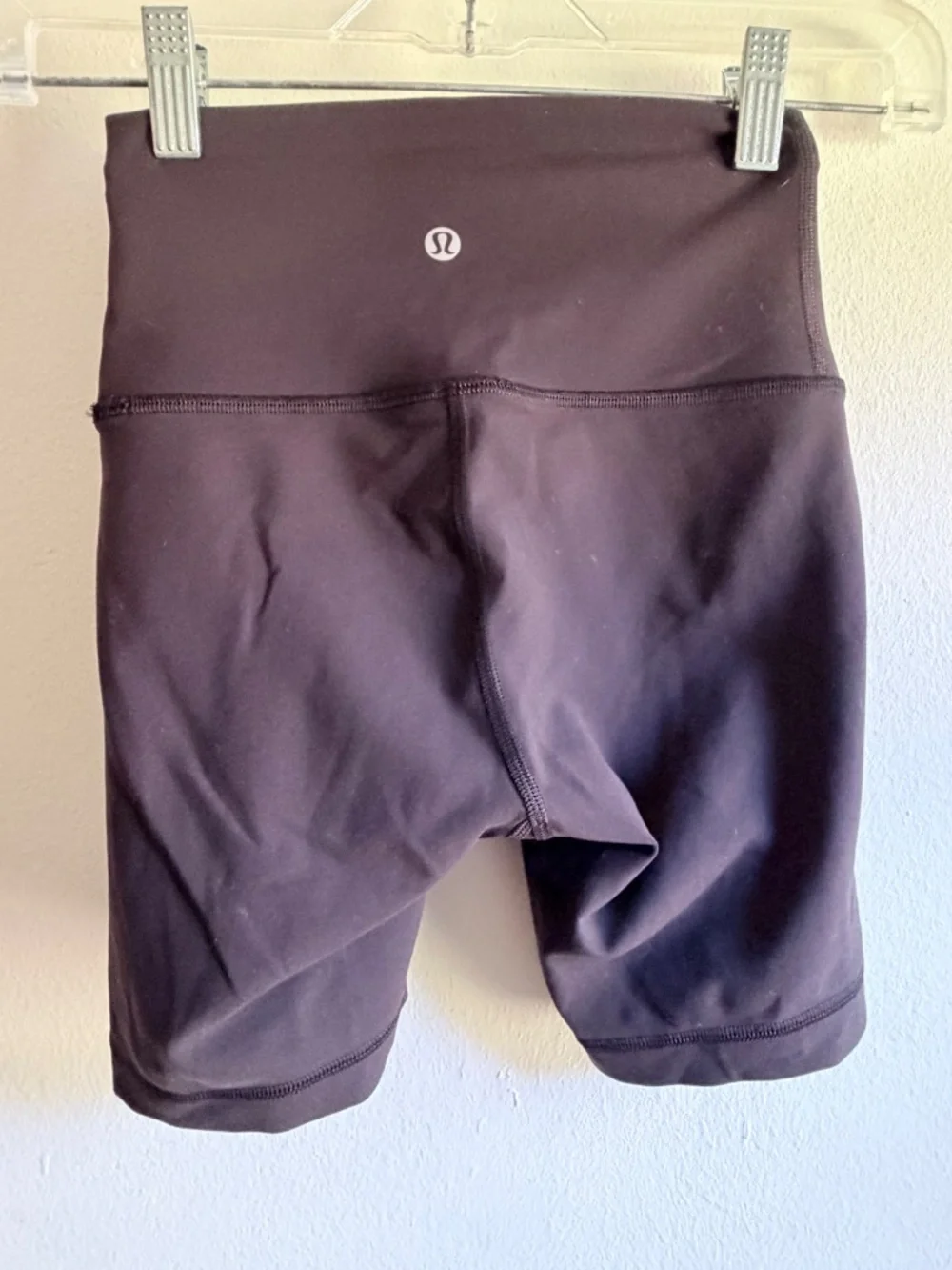 Lululemon Wunder Train High-Rise Short 6" Black, size 2 - Picture 3 of 7